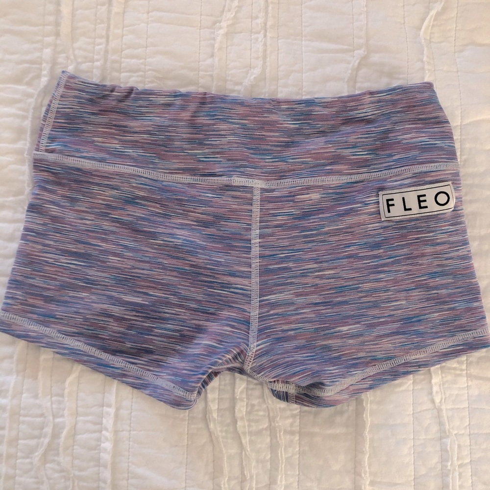 Fleot Cotton Candy size Small - gently worn